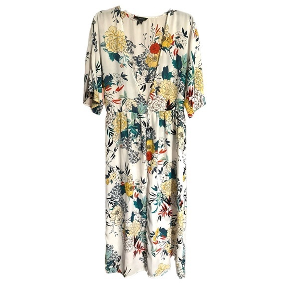 Primark Dresses & Skirts - Floral long primark dress medium